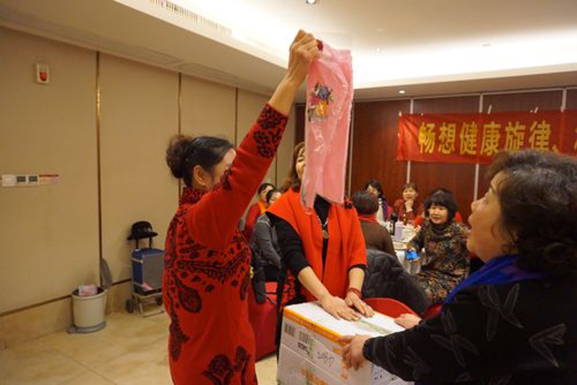 扬州逅畅服饰